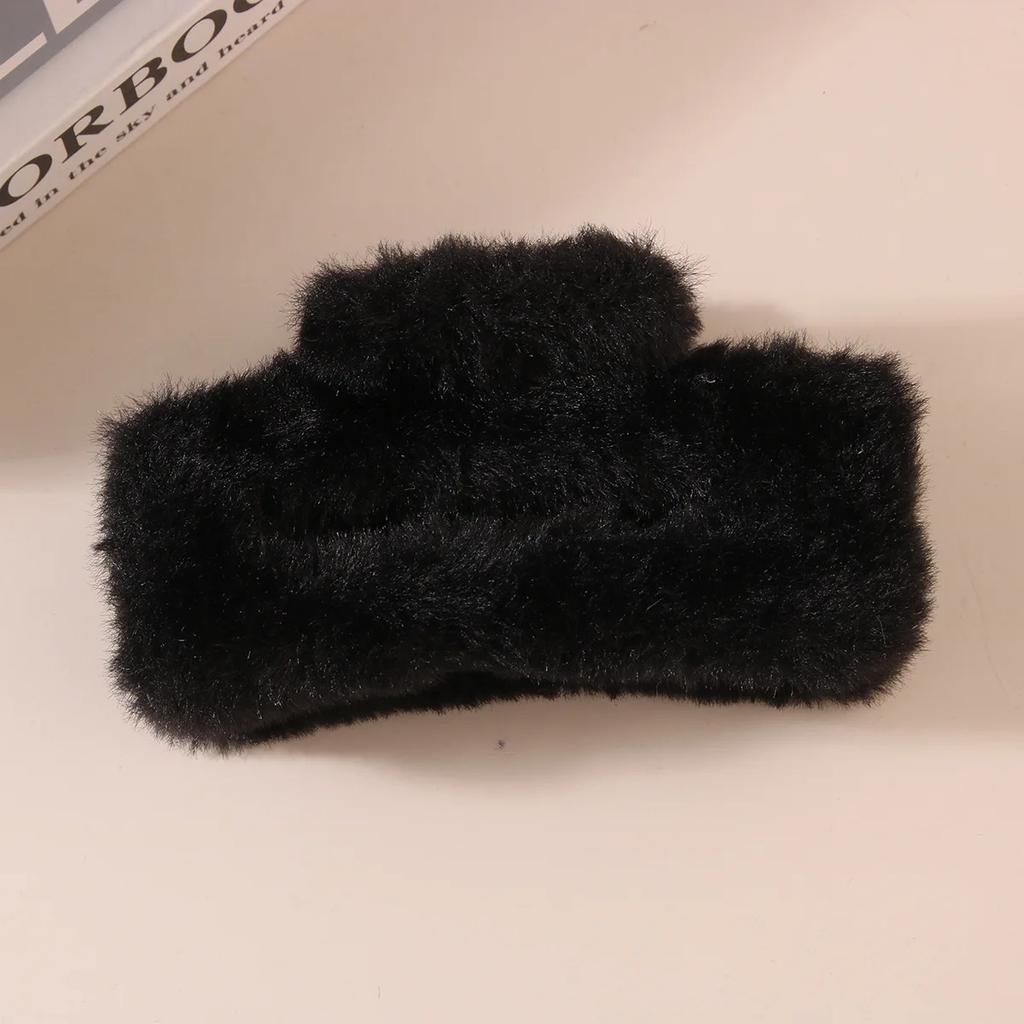 Winter Plush Square Hair Claw for Women Korean Elegant Acrylic Hairpins Faux Fur Hair Clip Girls Barrette Crab Hair Accessories