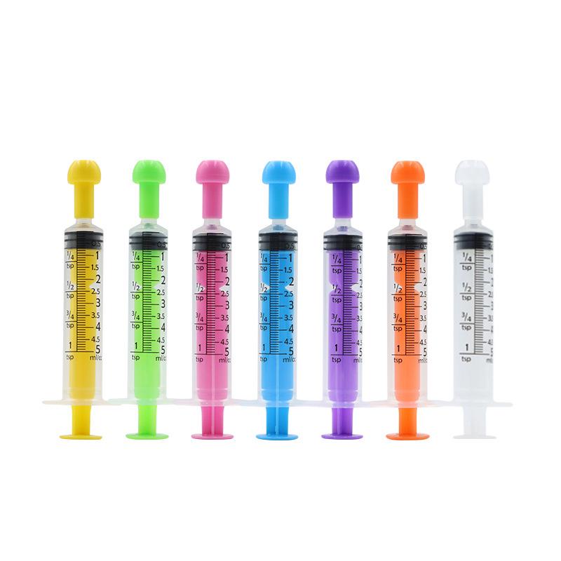 Press-Type Veterinary Syringe for Pet Feeding and Medicine