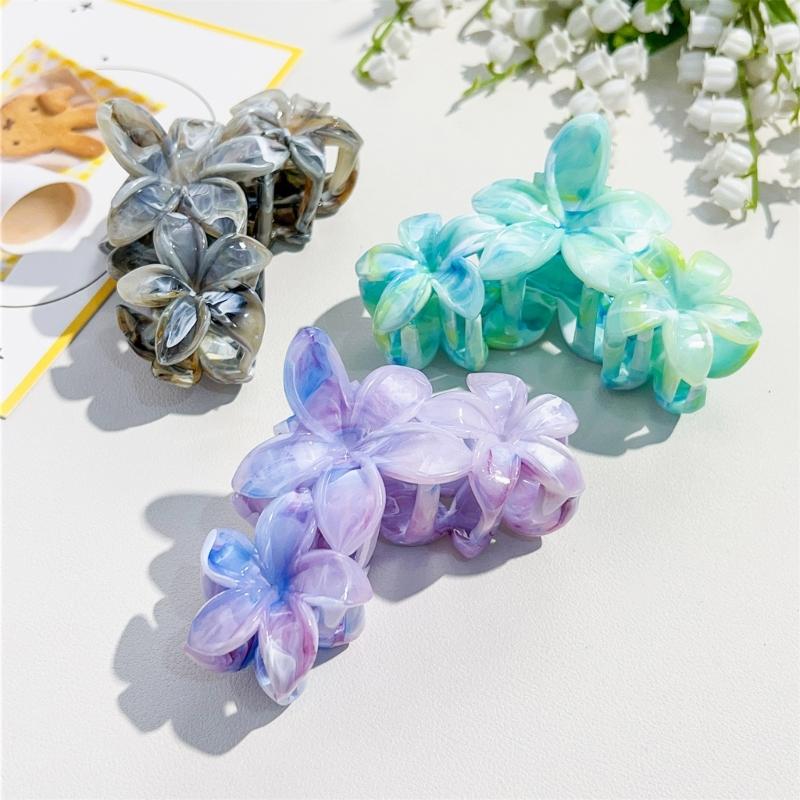 Delicate Frangipani Pattern Hair Claw Clip Lightweight Plastic Hairpin for Women Girls Fashion Hair Accessories