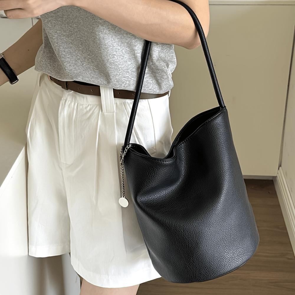 Handmade Tote Bag Ladies Retro Soft Portable Handbag Large Capacity Bucket Bag Shoulder Strap and Wallet Suitable for Casual Outings, Banquets