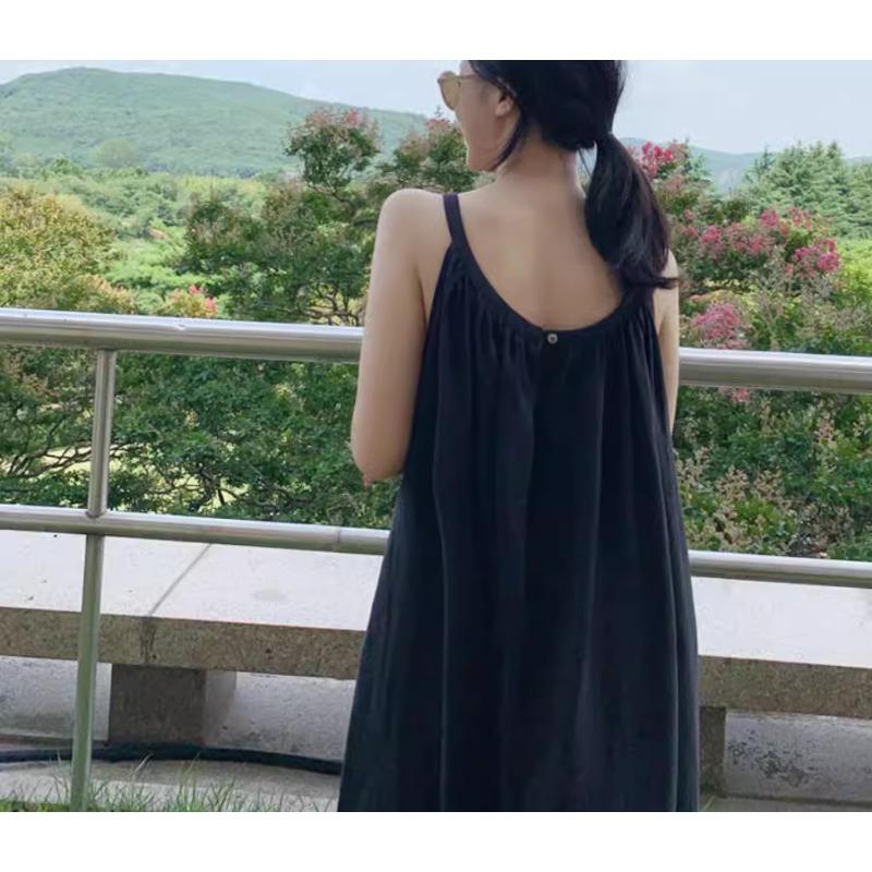 Sleeveless Halter Dress Loose and Slim Sleeveless Dress Over The Knee