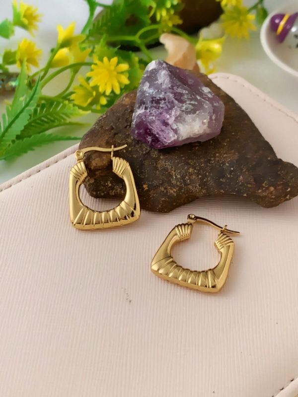 Exaggerated Flower Butterfly Earrings for Women's Fashion Stud Earrings Versatile Accessories