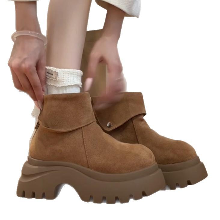 Jesień i zima 2025 retro niszowe buty na grubej podeszwie podwyższające krótkie botki damskie trend mody do noszenia wszechstronne modne buty na grubym obcasie