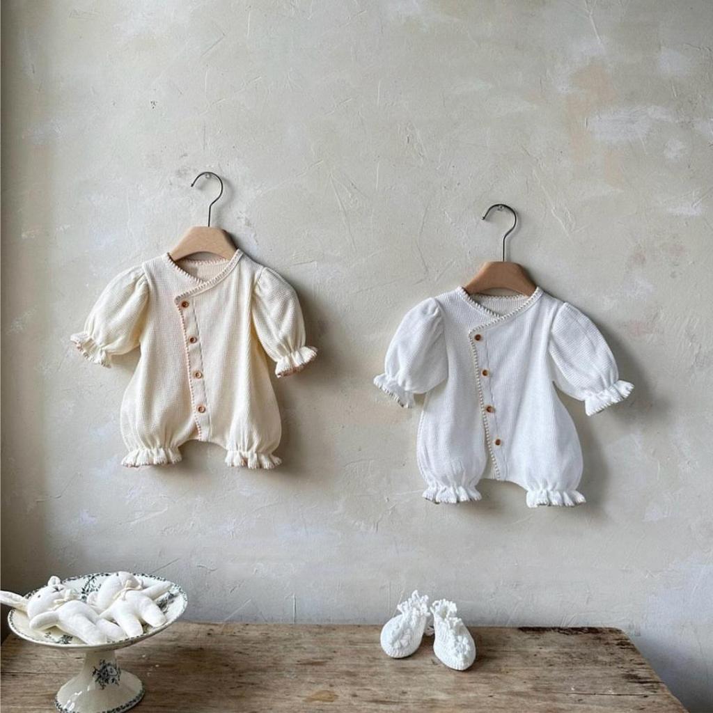 2026 Infant Waffle Lantern Sleeve Romper - Baby Girl Spring Outfit with Single-Breasted Design and Diaper Cover
