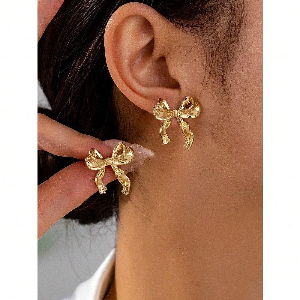 

1pair Geometric Minimalist Chic Butterfly Stud Earrings, All Seasons United States
