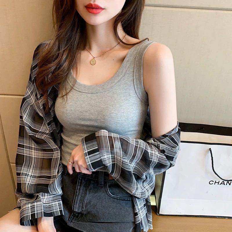 Women's Ice Silk Ribbed Vest: Sleeveless Rayon Base Layer for Spring/Summer Anti-Exposure Wear