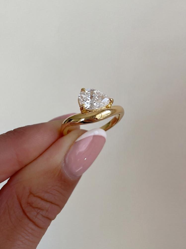 925 Silver Fashionable Simple Water-Drop Zircon Ring for Women Engagement Wedding High Quality Luxury Fine Jewelry