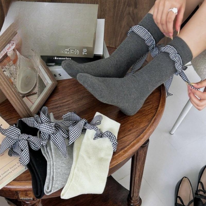 Double-needle Ballet-style Grey Lace Socks Women's Spring and Autumn Mid-length Heel Bow Pile Socks