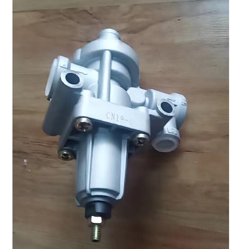 Shacman SX2220/SX2306 Pressure Regulating and Unloading Valve