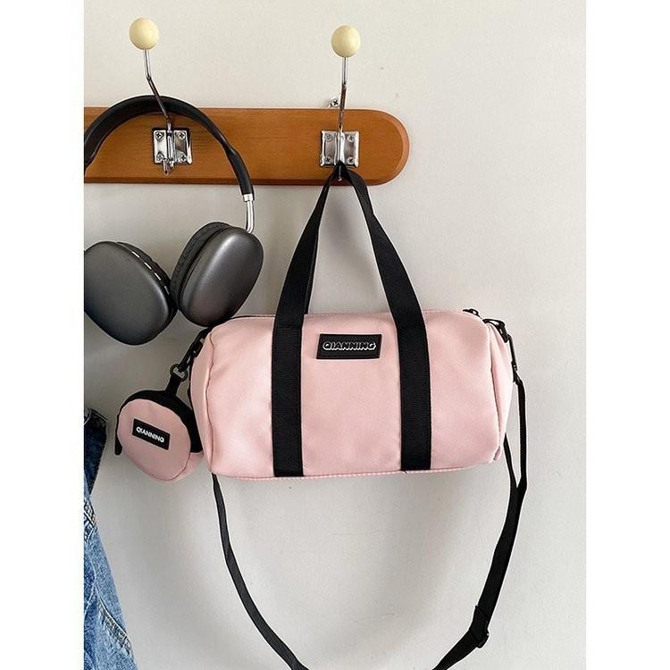 Simple Stylish White Shoulder Bag Ideal For Casual Travel And School Use