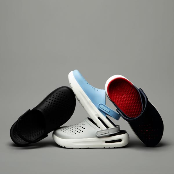 Crocs Inmotion Klapki Sandały Kapcie 209964 410 Granatowe