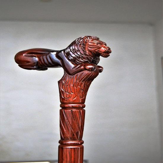 Lion Wooden Carved Walking Stick Cane Elegant Hand Carved Wooden Cane with Intricate Design
