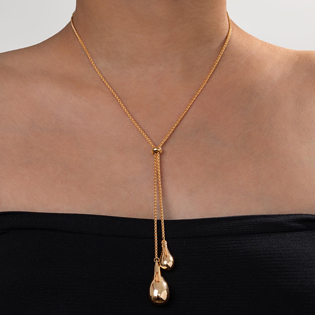 

Japanese & Korean Pearls: Adjustable Y-Shape Necklace for Ladies & Girls - Perfect for Commuting, Holidays & Parties