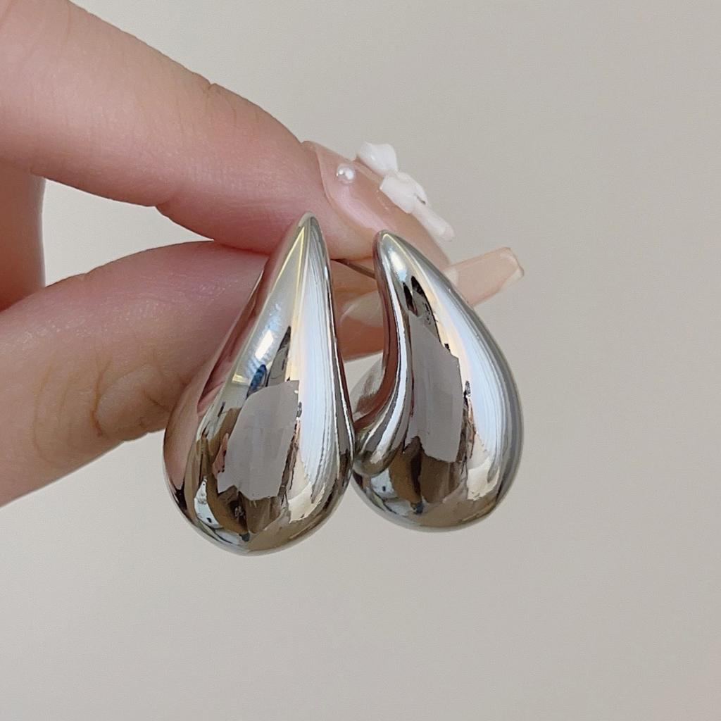 European American French Golden Water Drop Earrings Women Niche Design High-end Cold Wind Unique Temperament Jewelry Gift