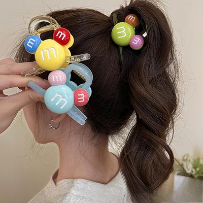 Cute Hairpins At The Back of The Hair Roots Coiled Hair and Shark Clip Headwear