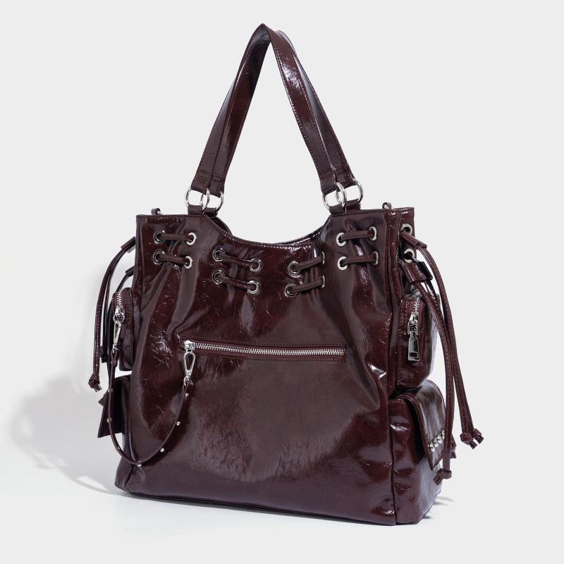 2025 Summer New Fashion Versatile Niche High-End Feel Drawstring Motorcycle Style Large Capacity Crossbody Shoulder Tote Bag