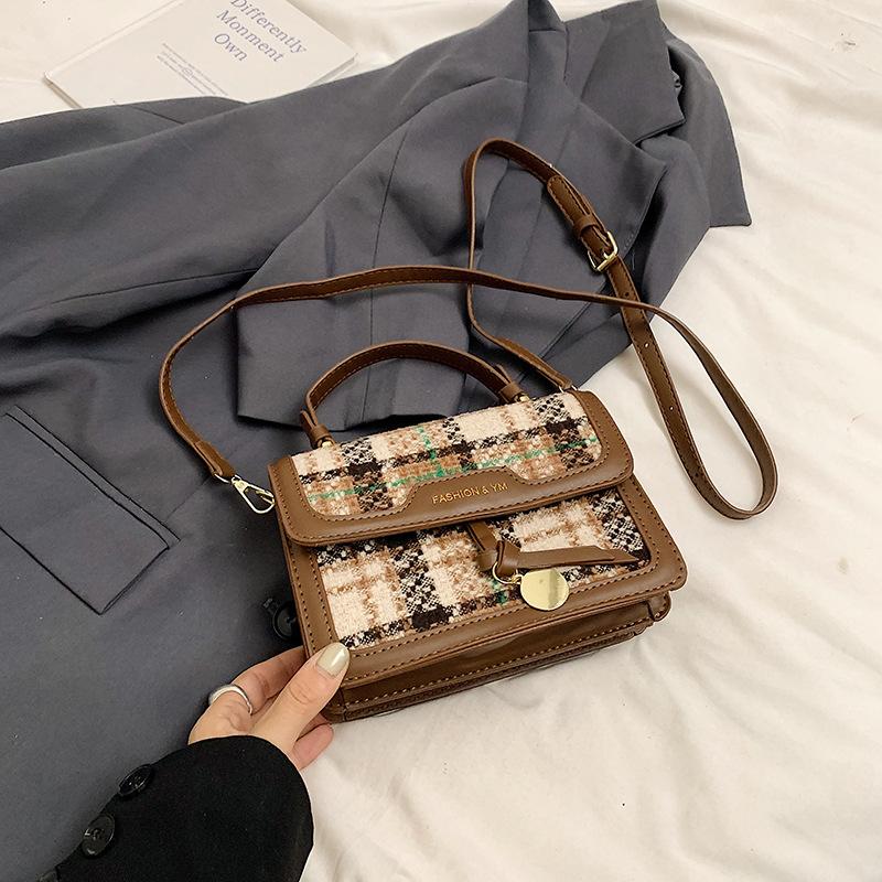 Wholesale Hot Sale Niche Korean Literary Plaid Portable Small Square Bag Women's Casual Versatile Foreign Style Messenger Bag