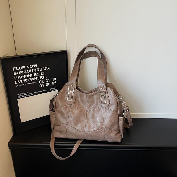 Retro old tote bag shoulder underarm bag