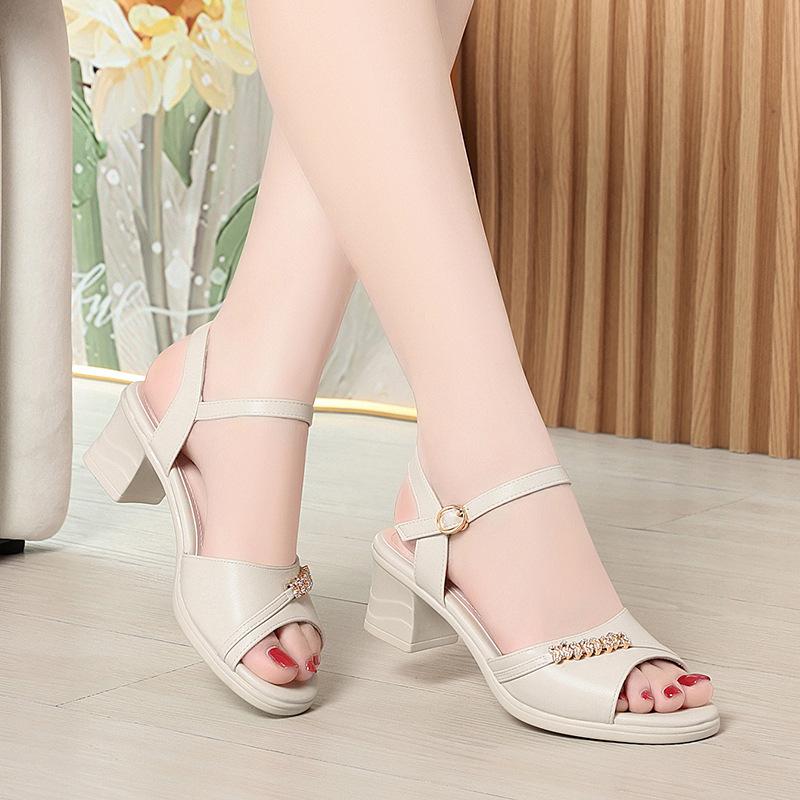 Soft Leather Mother Sandals Summer Shoes For Women's Mid-Heel One-Button Skirt Versatile Fashion Women's Shoes Comfortable
