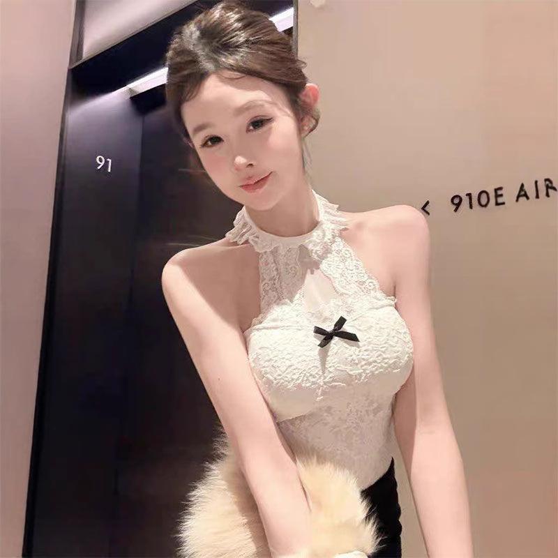 Lace splicing white neck sling vest women's summer with chest pad inside Spice girl sexy short top outside