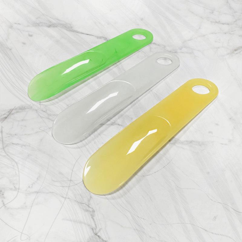 19cm Portable Translucent Shoehorn - Unique Shape, Compact Plastic Shoe Lifter