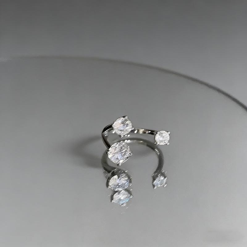 Minimalist Luxury Colored Zircon Adjustable Open Ring for Women – Fashionable High-End Design.