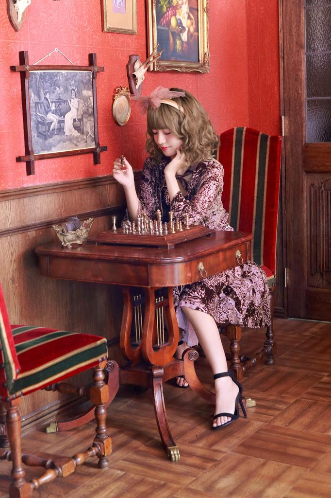 All-Gradation Honey Wave Bob Heat-Resistant Chocolate Brown