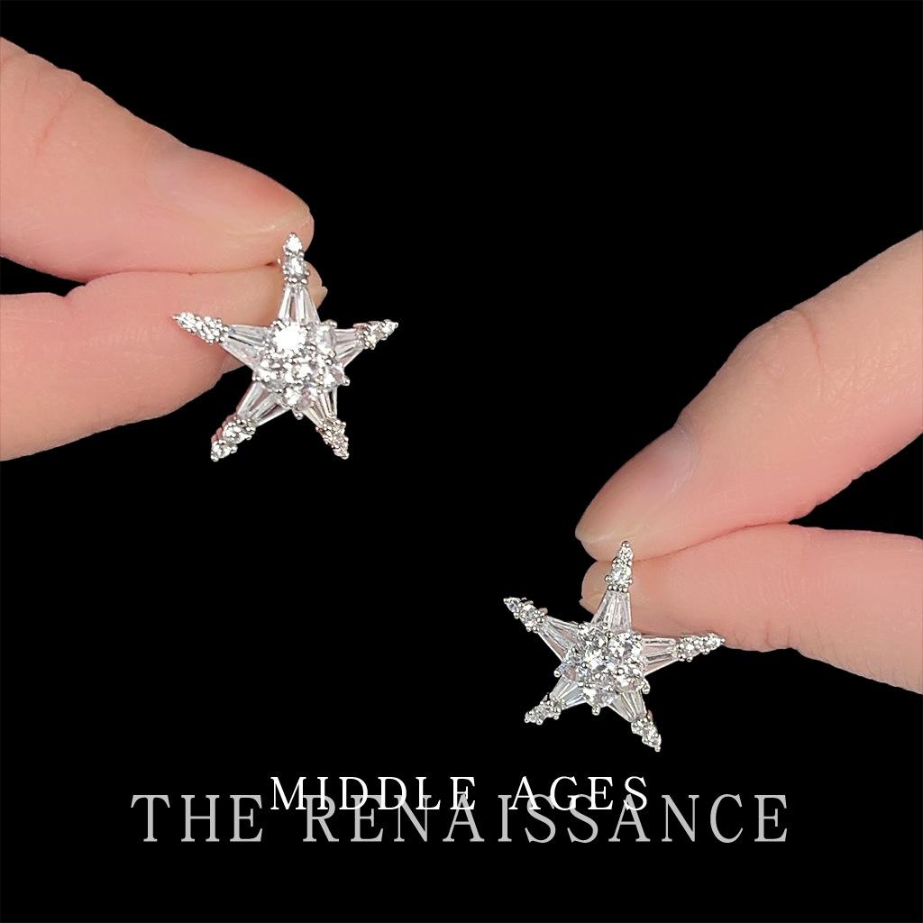 

Super Flash~ Medieval Zircon Star Stud Earrings Personalized Niche Earrings Ear Jewelry