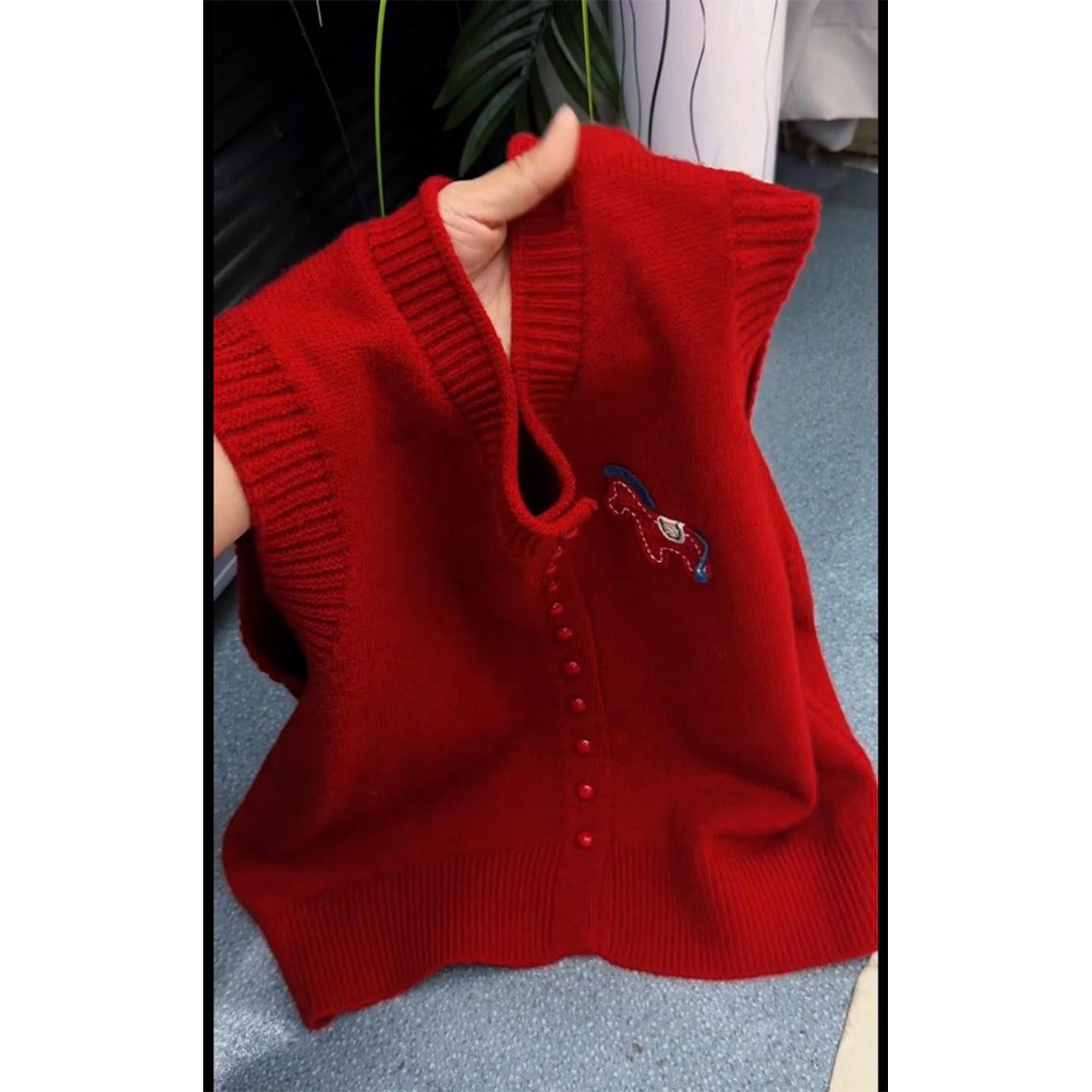 Elegant Red Knit Vest for Women - Stylish, Versatile  Comfortable Early Spring 2026 2XL (125-140 kg) красного жилета
