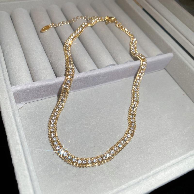 Super flash diamond-encrusted square necklace light luxury high-end sense collarbone chain design sense niche fashion neck chain women