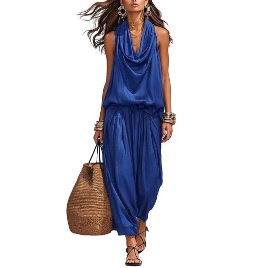 Женские летние комплекты из двух предметов: топ с вырезом-каплей без рукавов и укороченные брюки. Повседневный комплект для прогулок и отдыха. M синий