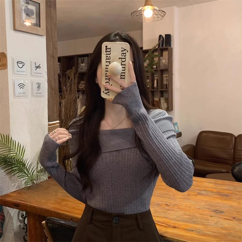 Women's One-Shoulder Knit Top: 2026 Autumn Slim-Fit, High-End Niche Design Base Layer