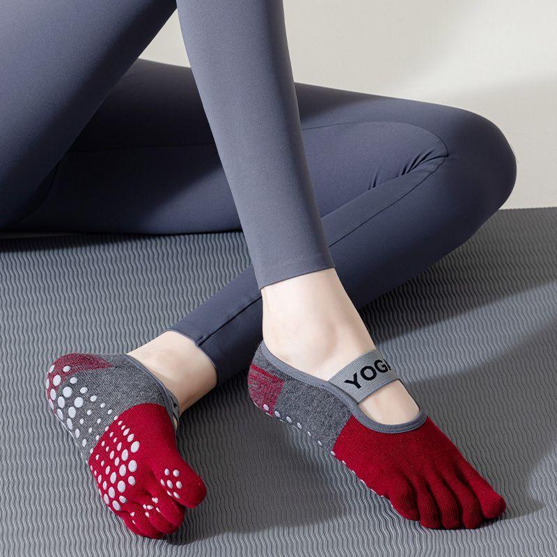 

Носки для йоги с пятью пальцами, нескользящие, профессиональные, женские, летние, специальные носки для пилатеса, тонкие, короткие, спортивные, для фитнеса, для танцев Red