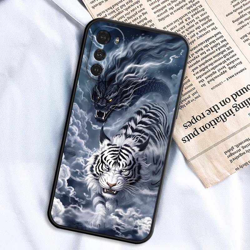 Anime Dragon Design Phone Case For Motorola G85 Edge 50 G24 G35 G14 G04 40 G72 G34 G G54 G13 G32 5G Black