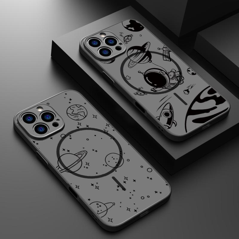 Planet Astronaut Pattern Clear Matte Case For iPhone 16 Pro Max 15 Pro 14 13 Wireless Charge Shockproof for Magsafe Magnetic Phone Cover