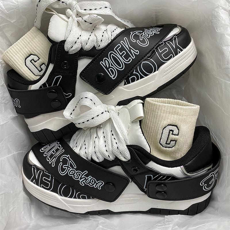 Luxury New Classic Thick Sole Breathable Outdoor Running Shoes for Men and Women Spring Autumn Couple Casual Skateboarding Shoes