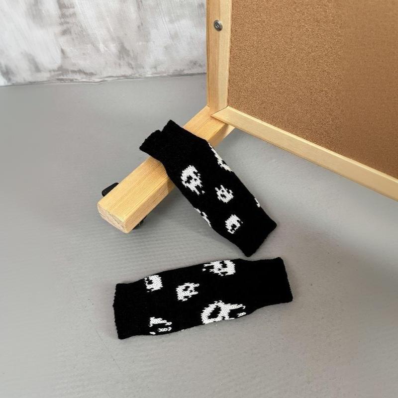 New Halloween Skull Knitted Gloves For Half Finger Fingerless Gloves Warm Winter Wool Gloves Outdoor