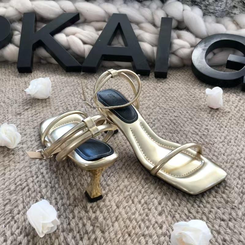 

Серебристые туфли на высоком каблуке женские шпильки новые с юбкой ремень-одно слово сандалии женские 40 золотой