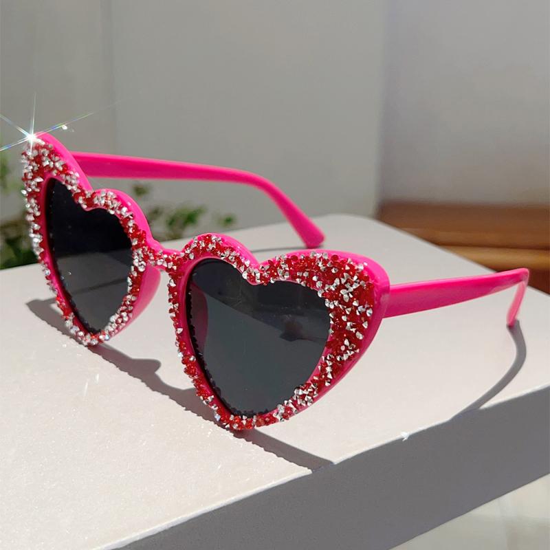 Vintage Heart Shaped Sunglasses with Rhinestones Women New Original Sweet Sun Glasses Trendy Brand Decorative Shades