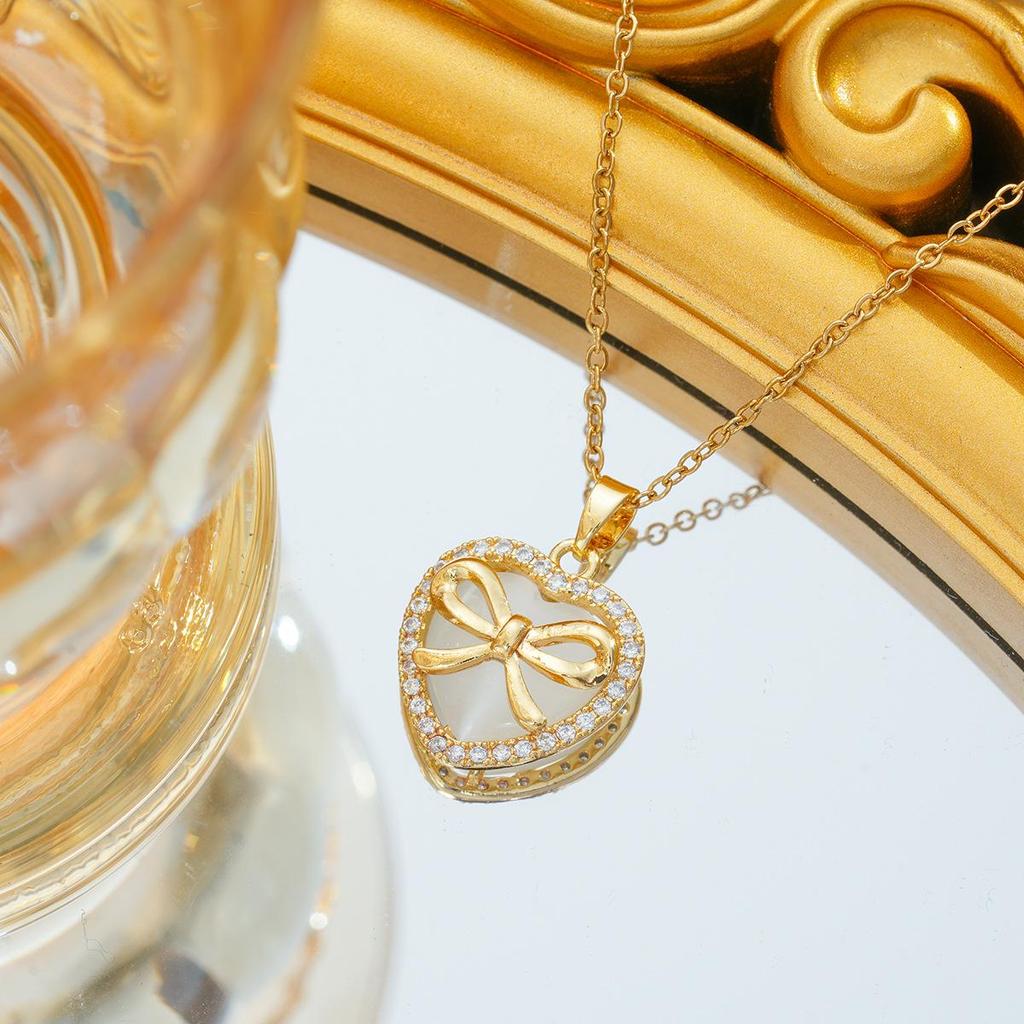 Titanium Steel Zircon Butterfly Pendant Necklace - Simple & Versatile Clavicle Accessory