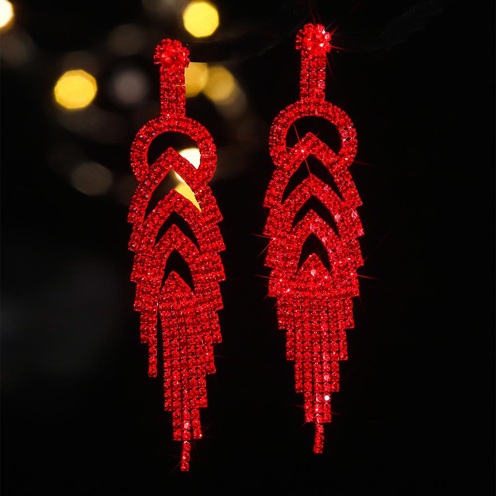 Lange, rote Fransenohrringe – antiallergisch, exquisiter und vielseitiger Ohrschmuck