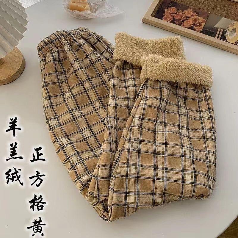 Black and white plaid pants women's autumn and winter new lamb wool wide-leg pants high waist straight Korean version of student casual pants