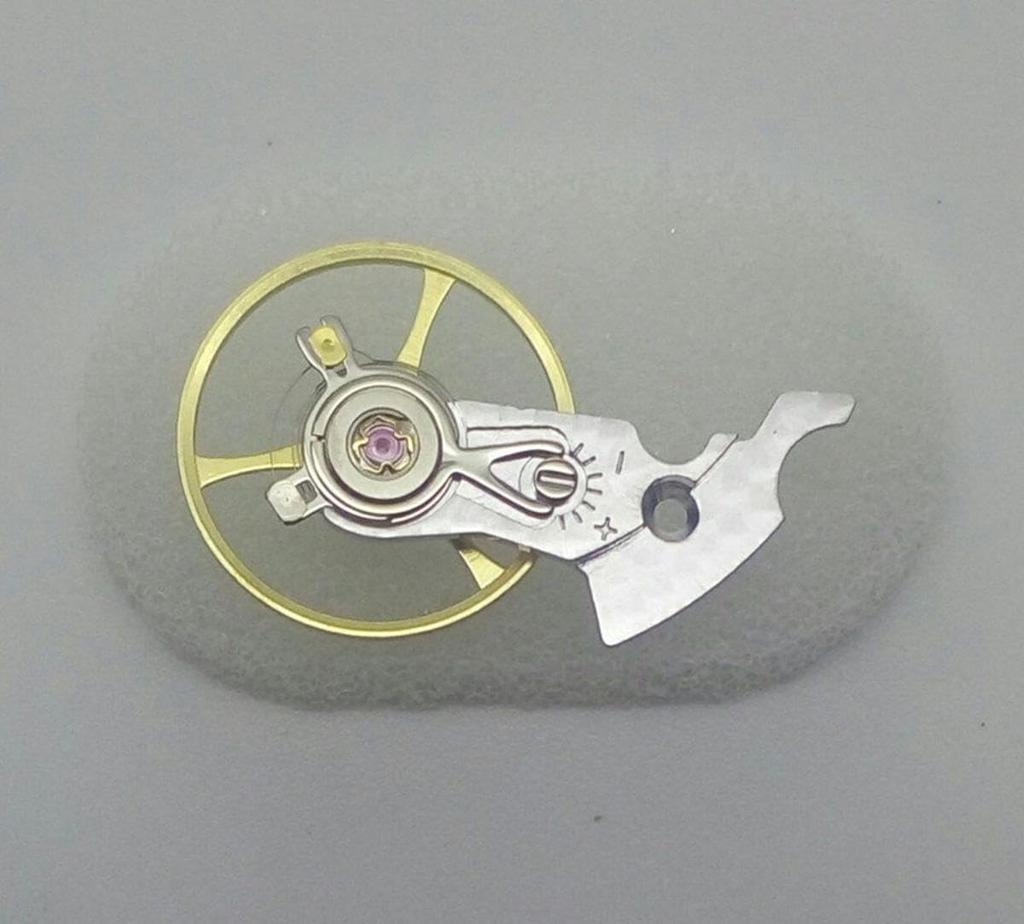 Replacement Movement Accessories Watch Balance Wheel for ETA 2824 2834 Movement for Swiss 2836-2 Watches.