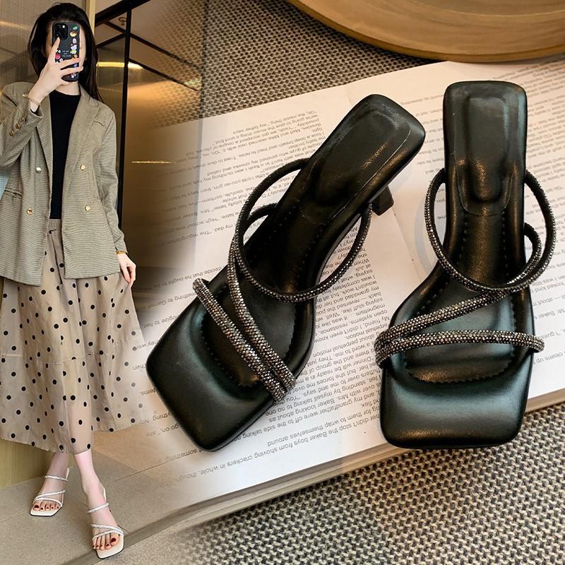 Fashion 2025 New Shoes Women Rubber Flip Flops Slippers Casual Slides Square Heel Pantofle Heeled Mules Low Soft Hawaiian Luxury Block