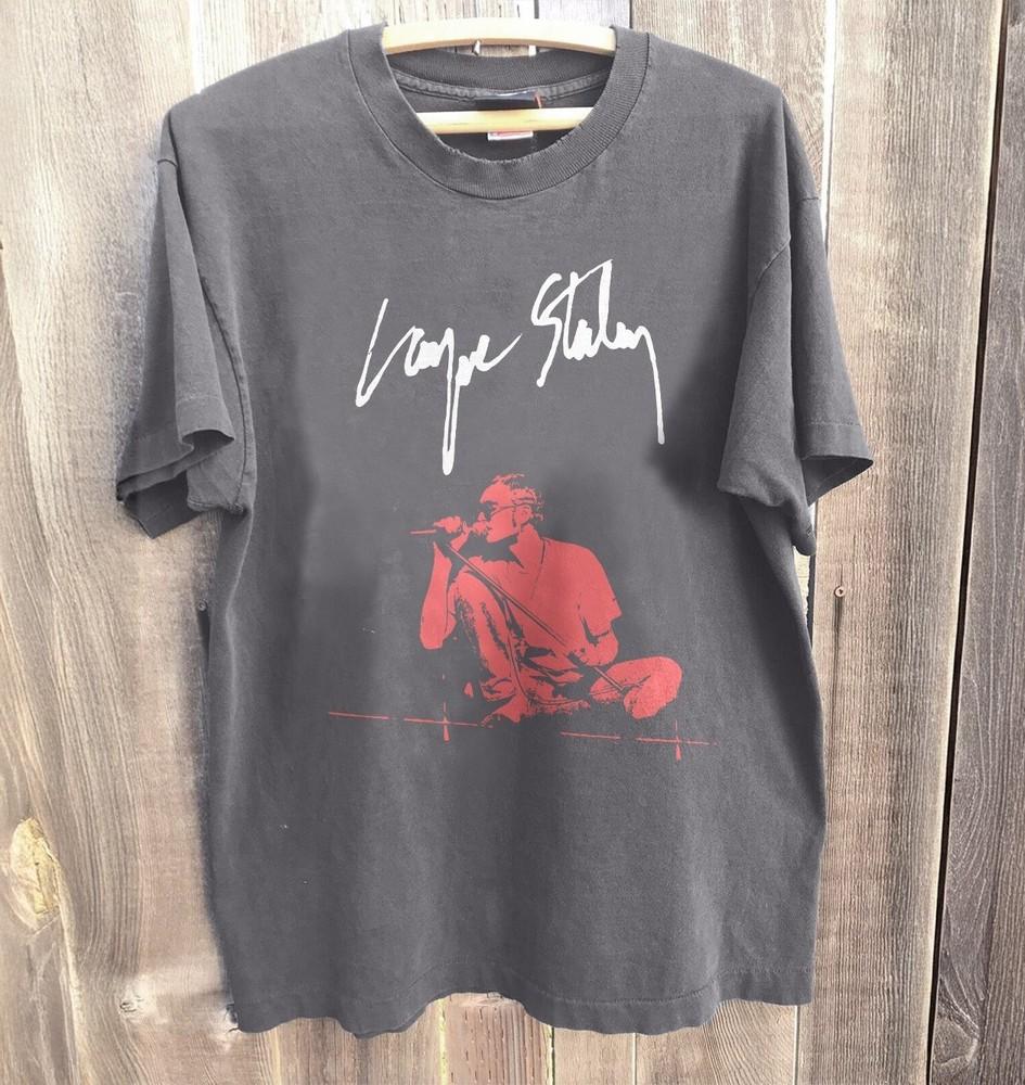 

New Vintage Layne Stakey Tshirt Alice In Chains Charcoal Cotton Tshirt Unisex T-Shirt XL