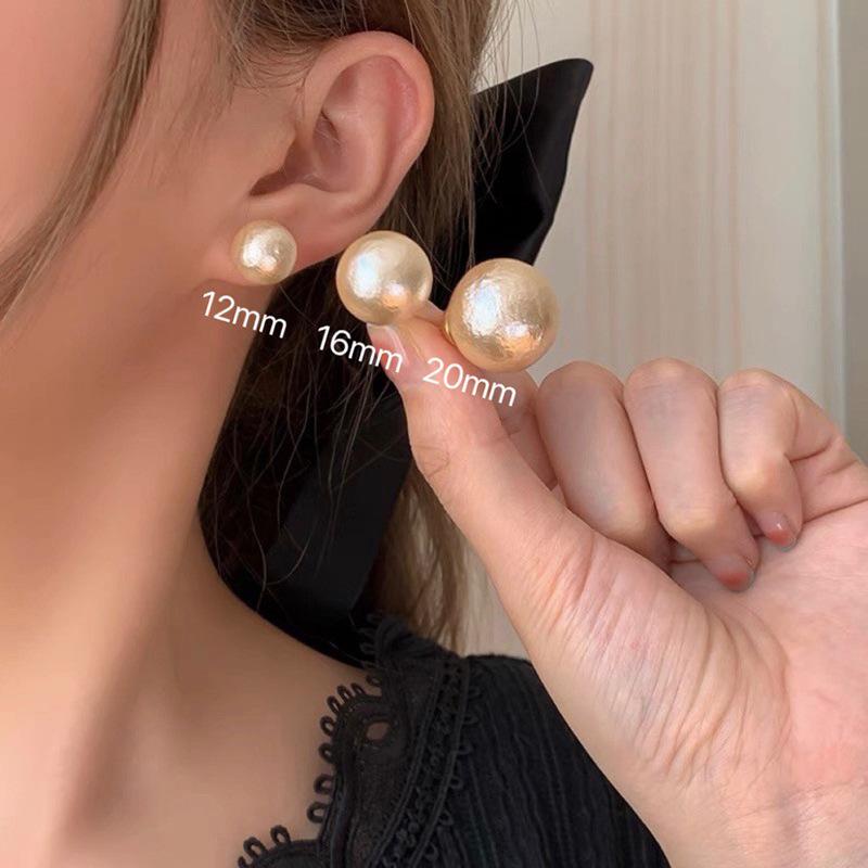 Retro cotton large pearl mosquito coil disc earrings MOM light luxury premium French stud earrings without ear clips