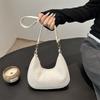 French Woven Crescent Bag Niche Design 2025 New Versatile High-end Texture Fashion Shoulder Bag Underarm Bag Women