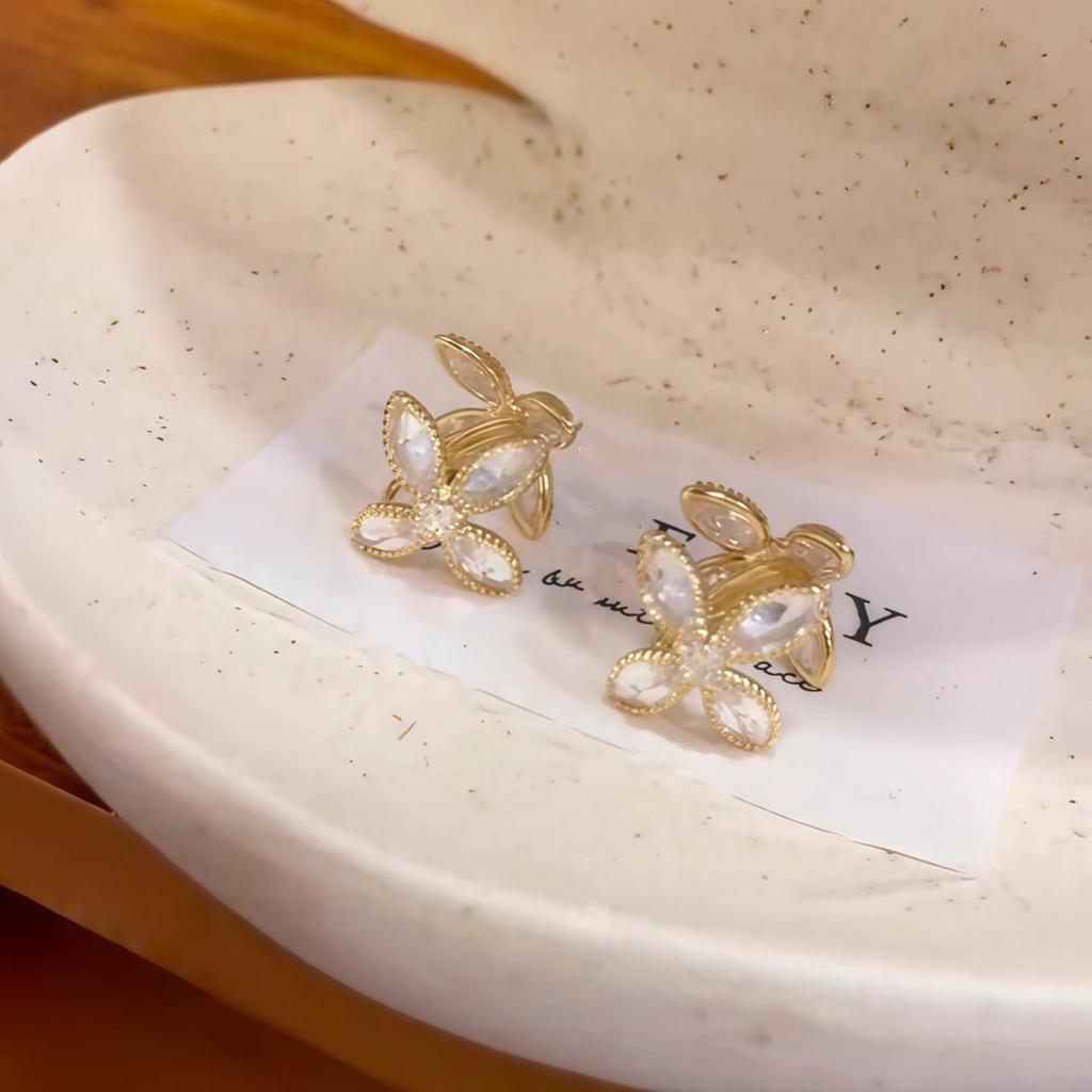 French Zirconia Flower Double-Sided Ear Cuff: Elegant, Versatile Women's Fashion Earrings