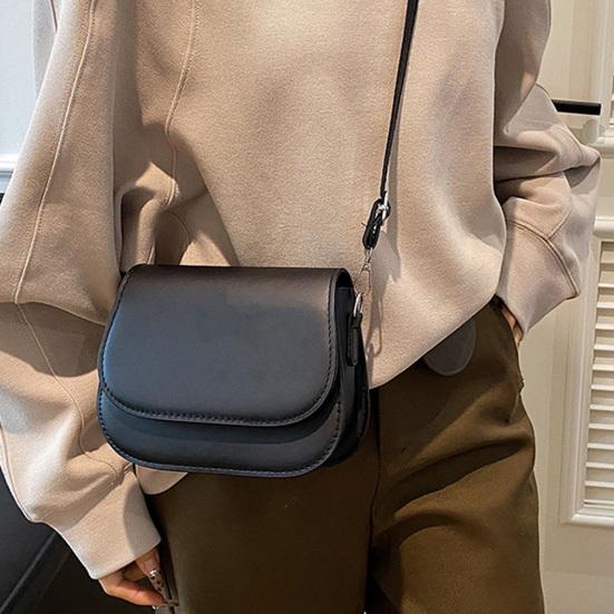 Women PU Leather Shoulder Bag Stylish Satchel Bag with Detachable & Adjustable Shoulder Strap Stylish Crossbody Saddle Bag for Commuting Dating Party