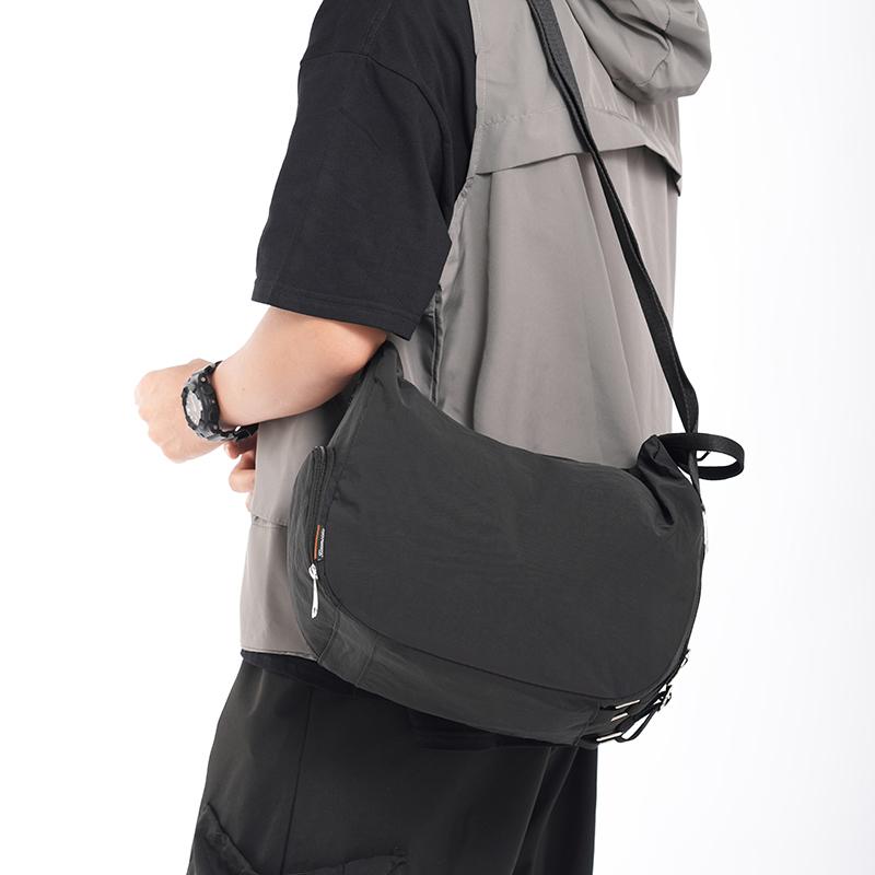 New Crossbody Bags Large Capacity Korean Simplified Shoulder Bag Lightweight Solid Color Dumpling Bag Travel